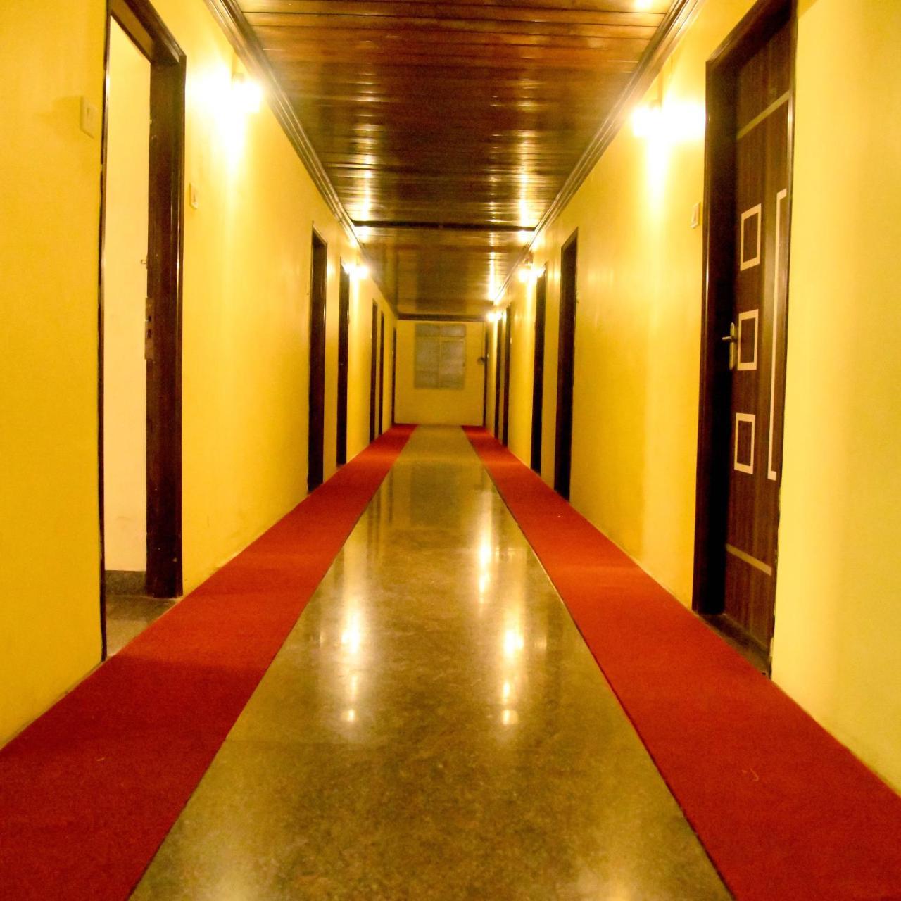 Hotel Kamat Plus Ankola 外观 照片